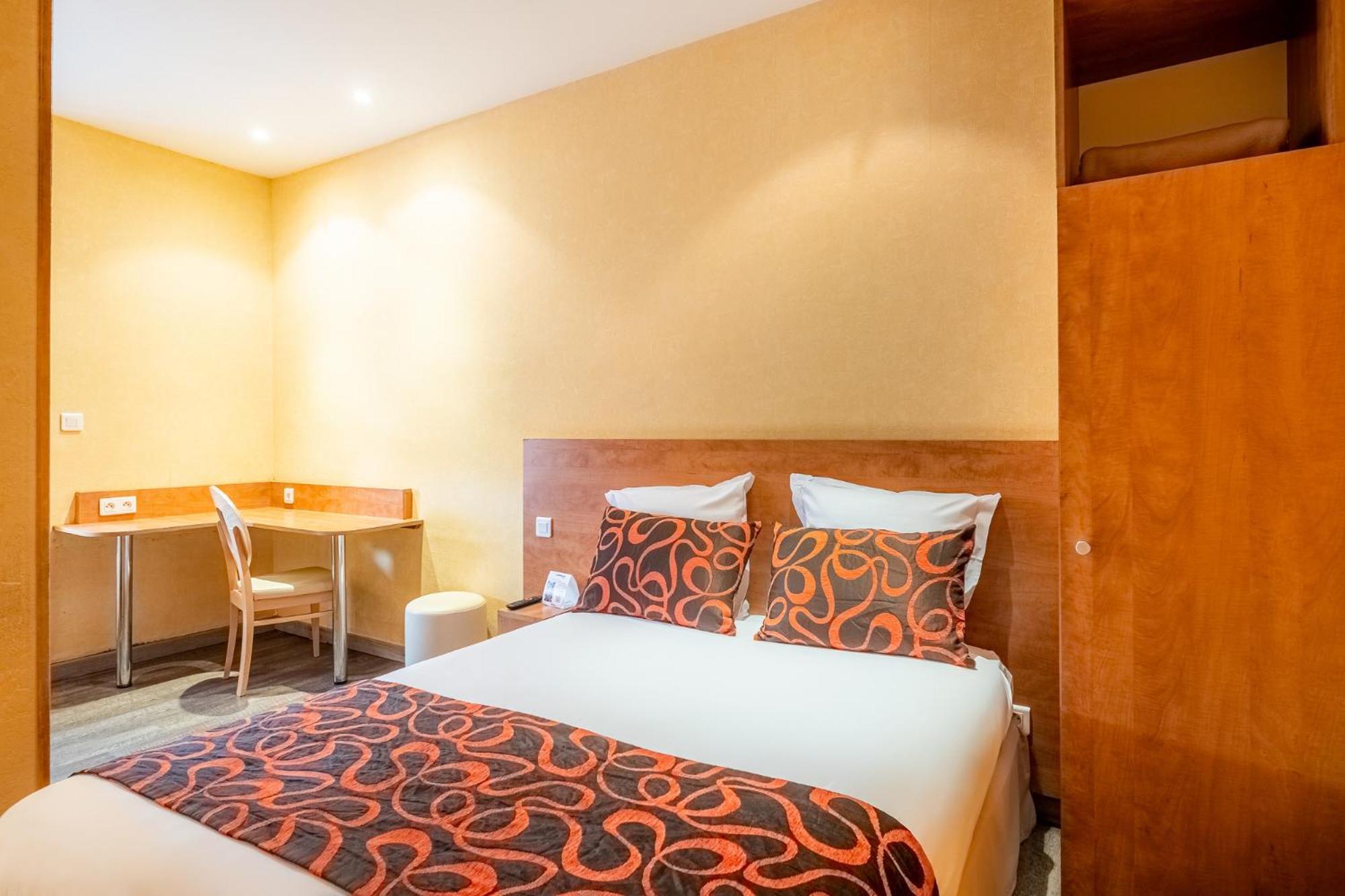 The Originals City, Hotel Regina, Perigueux Exterior photo