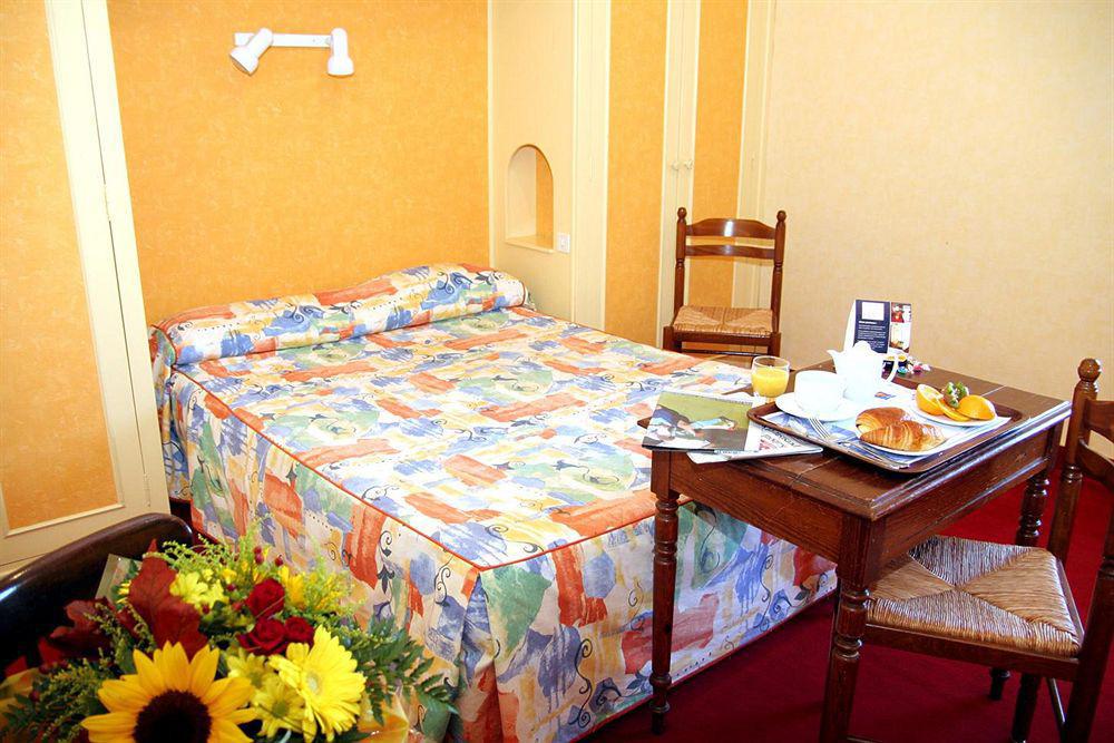 The Originals City, Hotel Regina, Perigueux Room photo